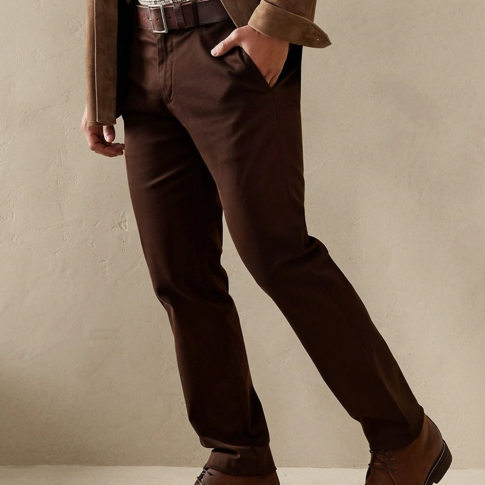 Banana Republic Fulton Skinny Rapid Movement Burgundy Chino 44W x 32L